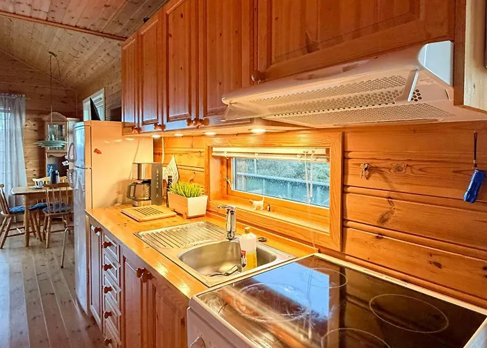 Hébergement de vacances On Hilltop With And Sea Views *